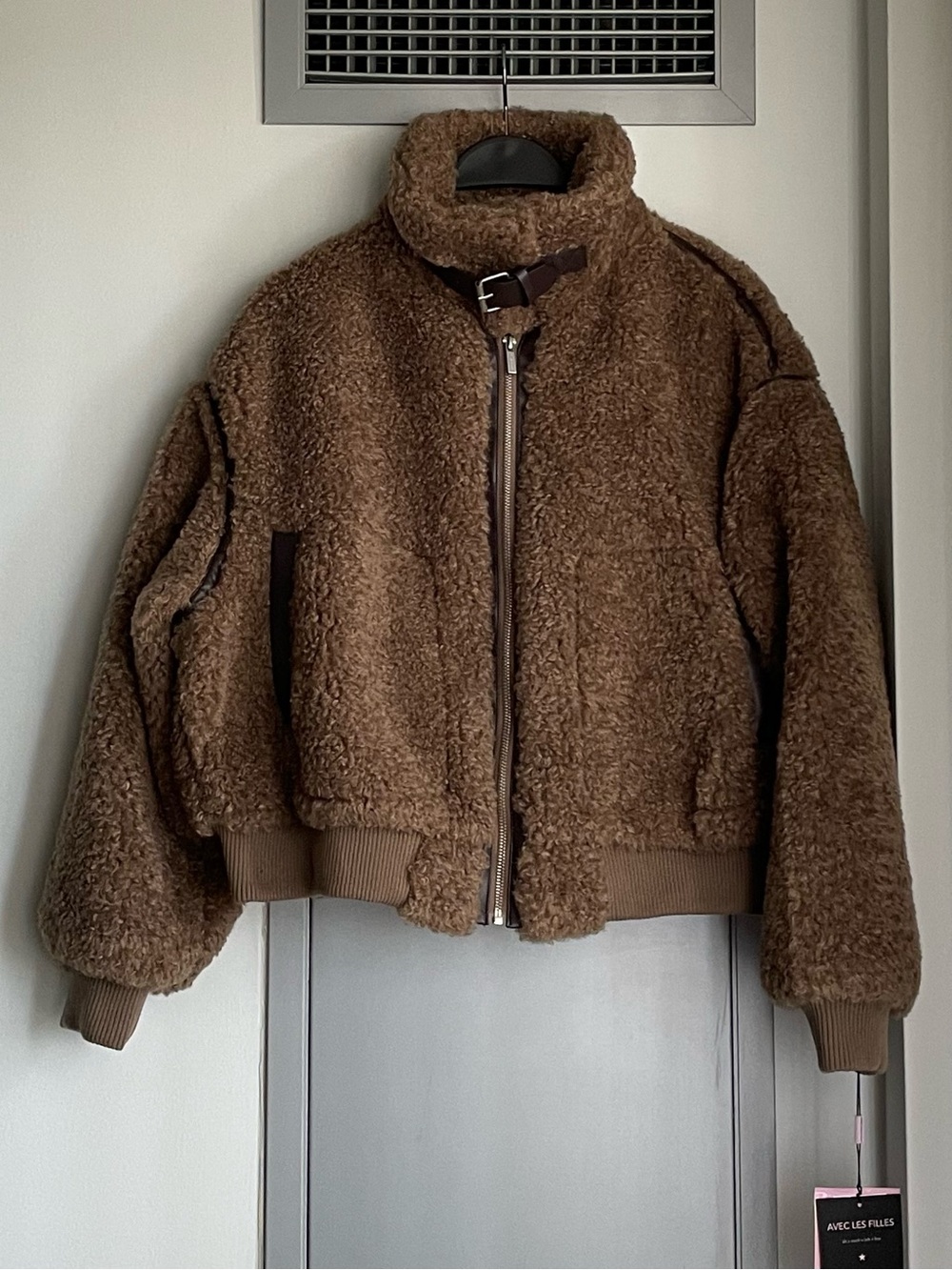 NWT AVEC LES FILLES Curly Faux Shearing Zip Cropped Bomber Jacket in Brown